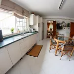 Homestay Casa Do Marmeleiro Cascais