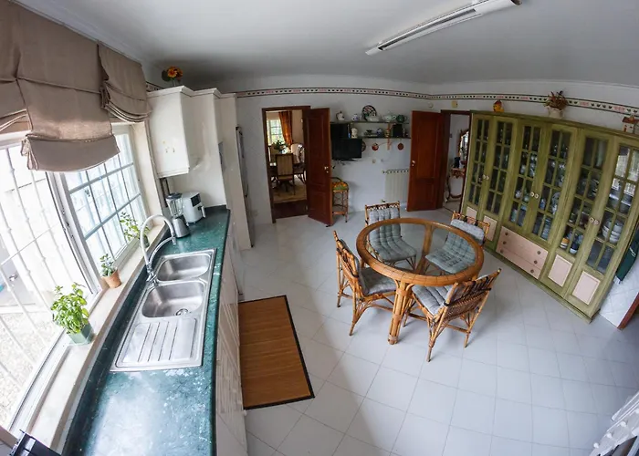 Casa Do Marmeleiro منزل للإقامة كاسكايس