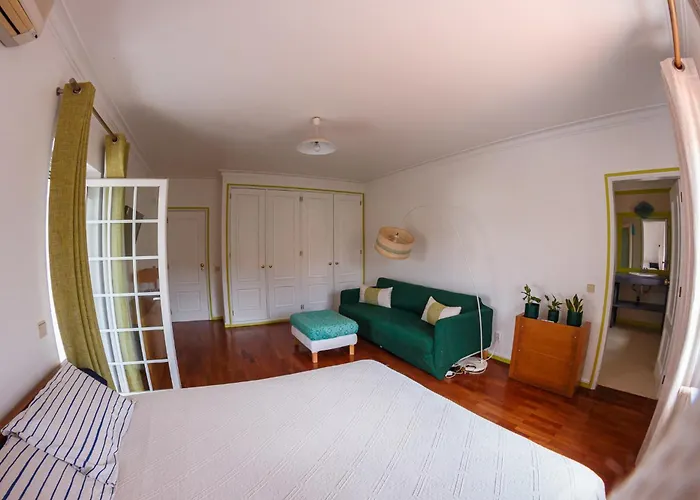 Casa Do Marmeleiro * كاسكايس